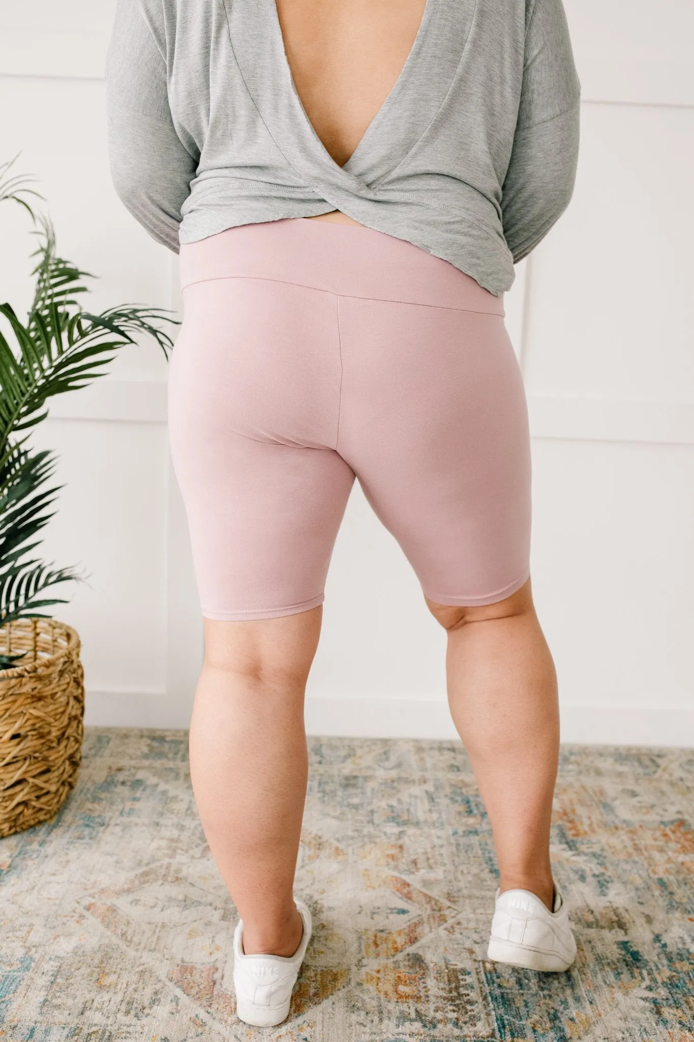 Aero Biker Shorts In Mauve