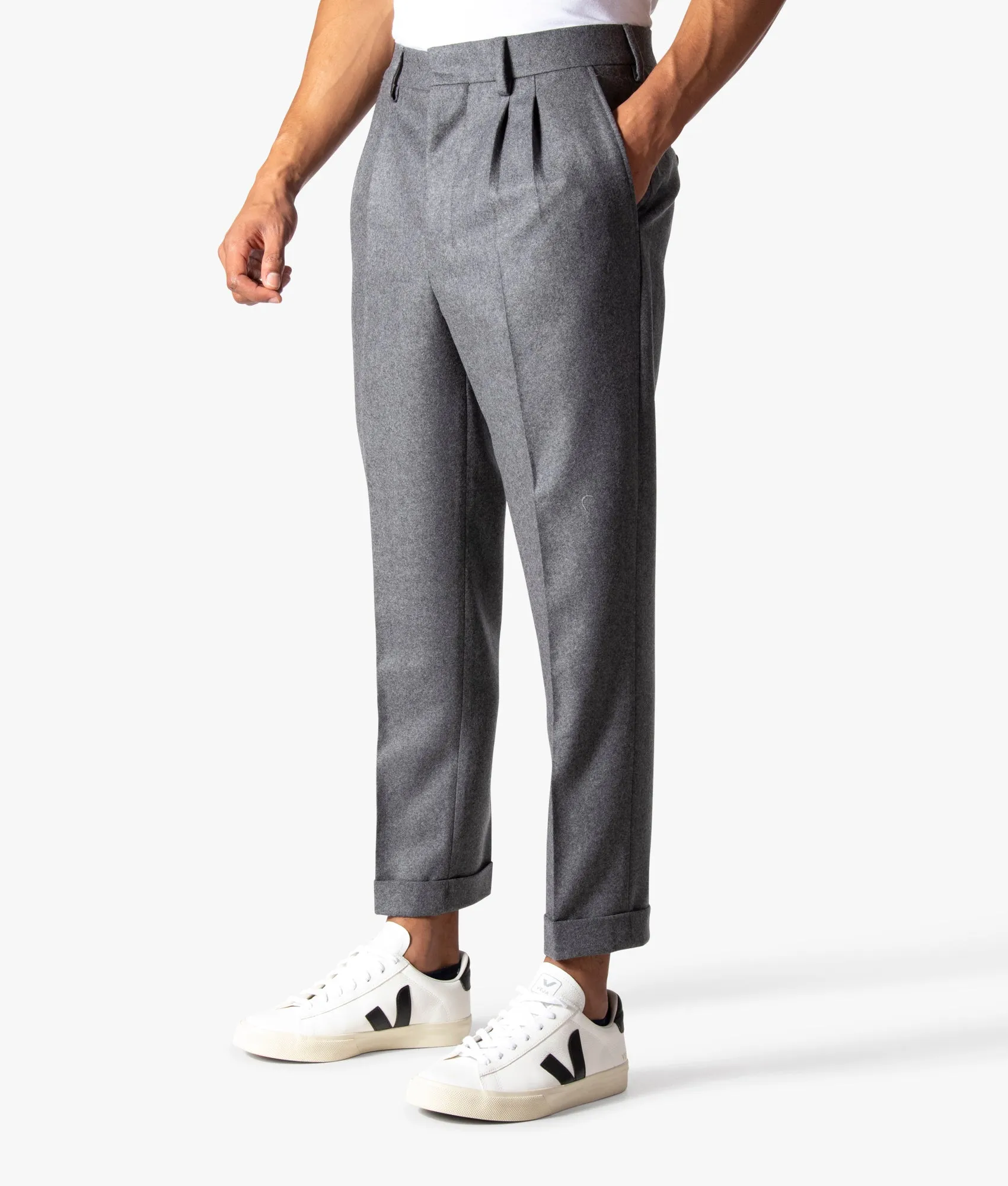 Cropped Tapered Carrot Fit Trousers