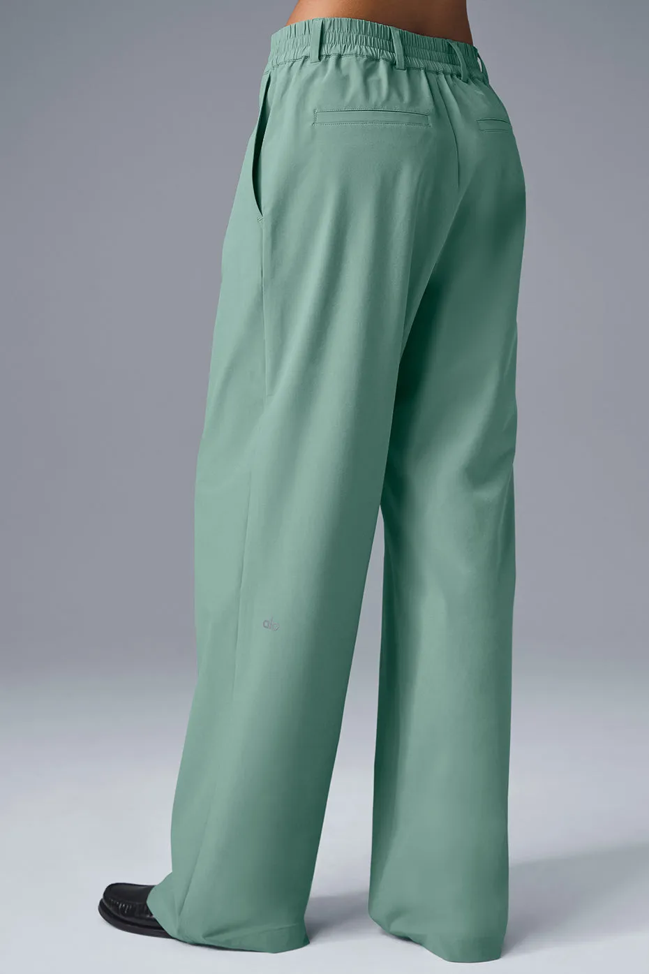 High-Waist Pursuit Trouser (Regular) - Botanical Green