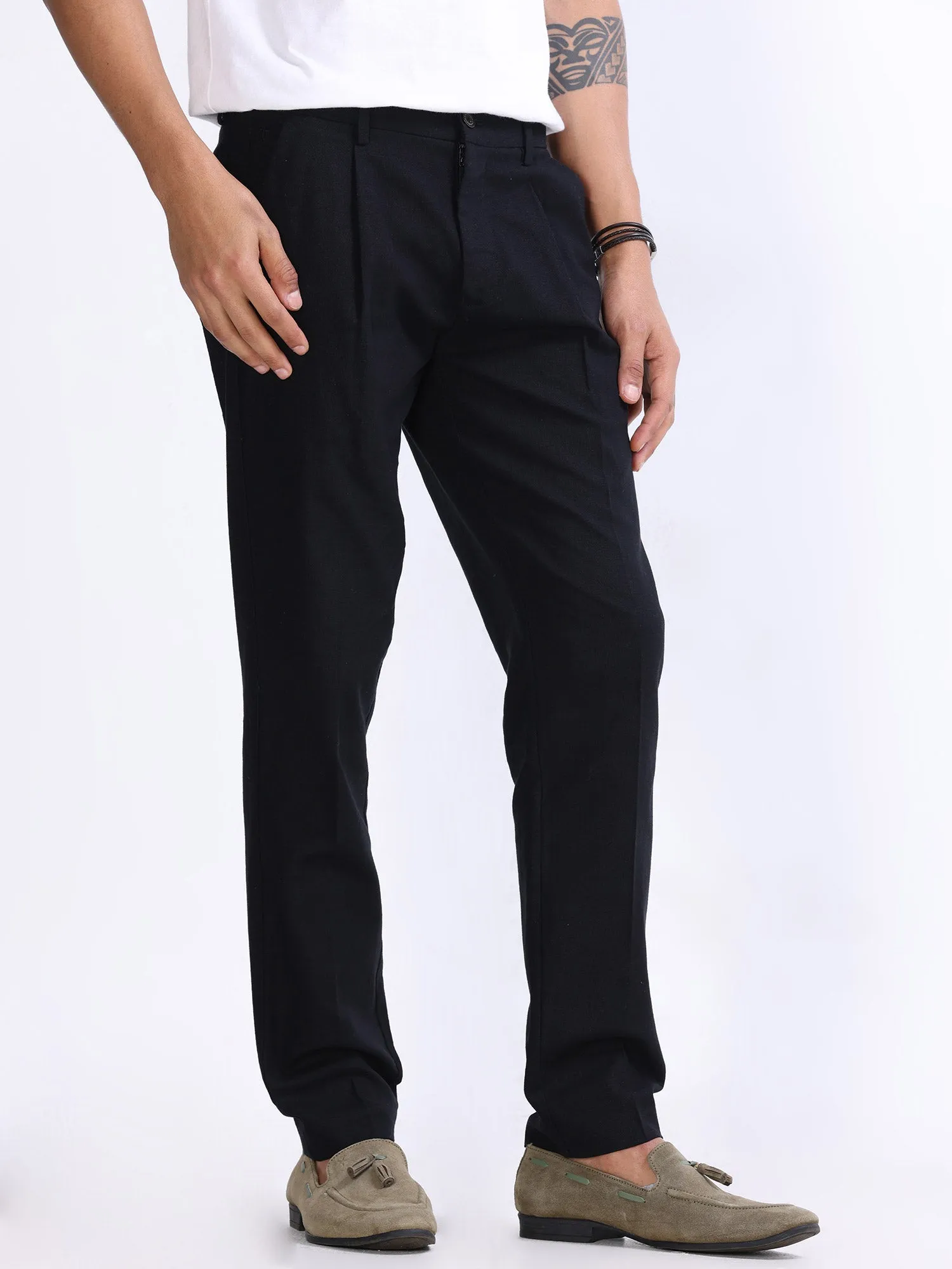 Raw Slub Black Pleated Pant