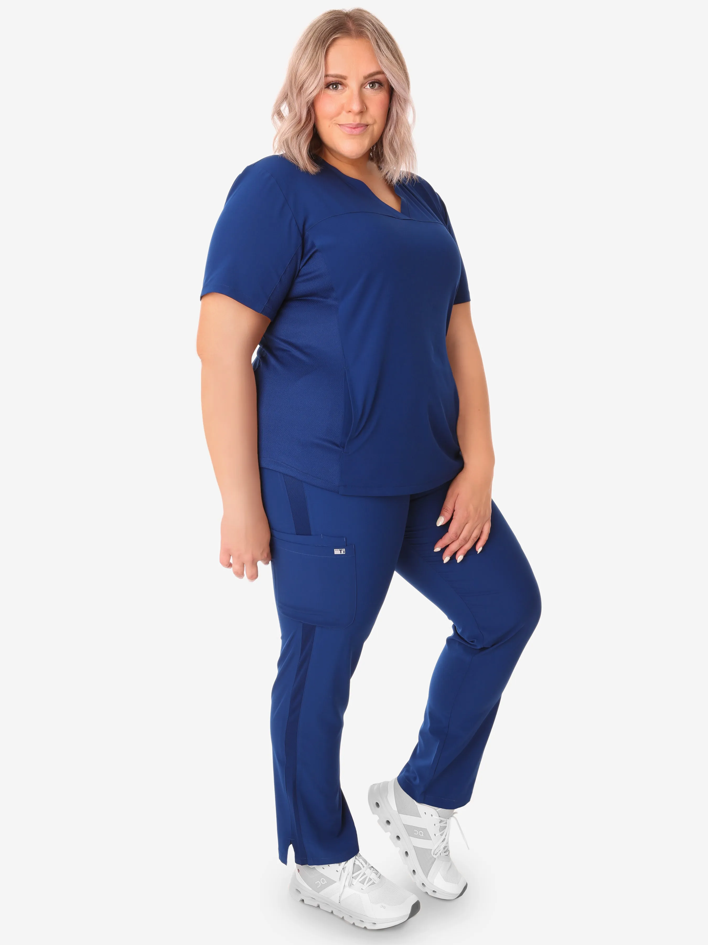 Women's 9-Pocket Scrub Pants